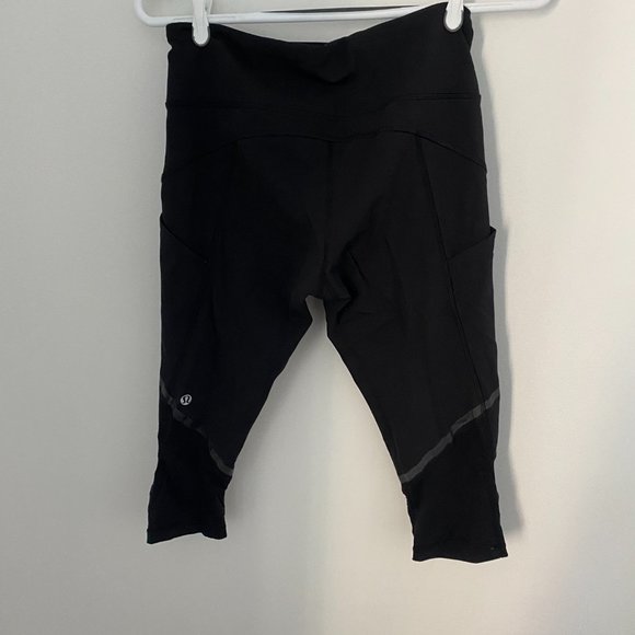 Lulu cropped running legging with pockets - Picture 6 of 7